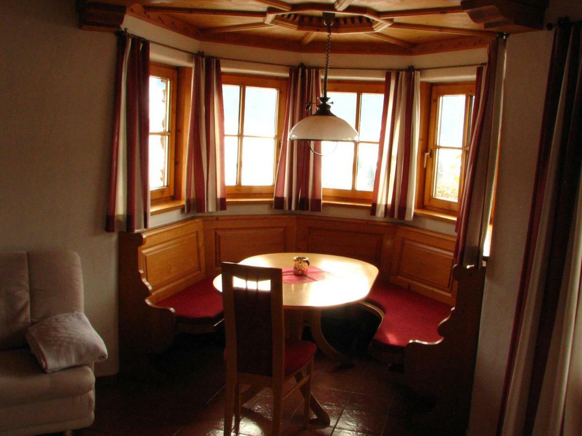 Lotte Familie Gruenberger Apartment